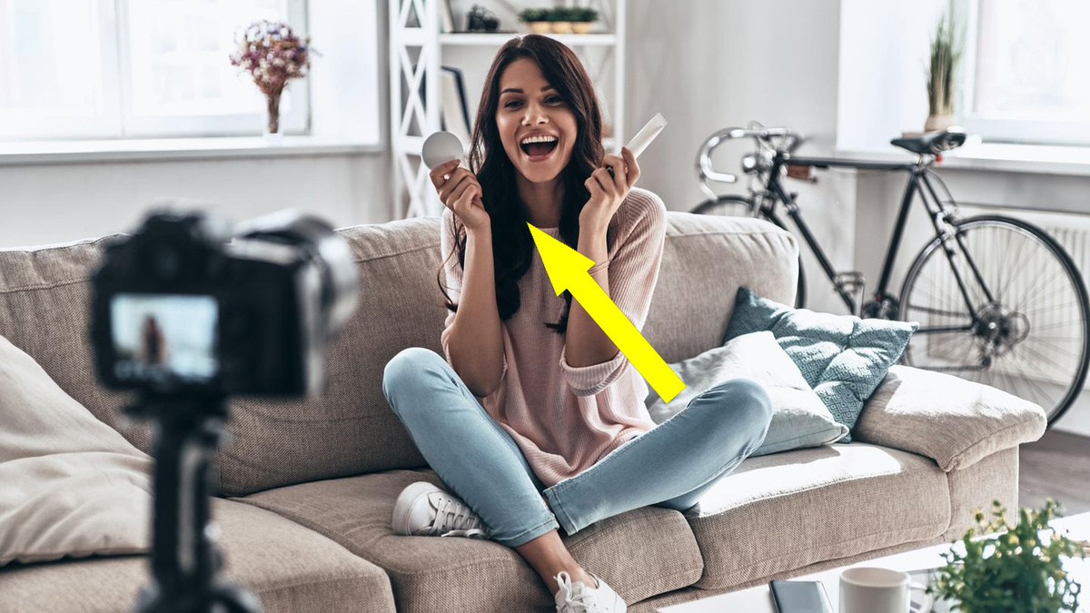    Почему нас бесят блогеры, которые учат жить, но сами не умеют?