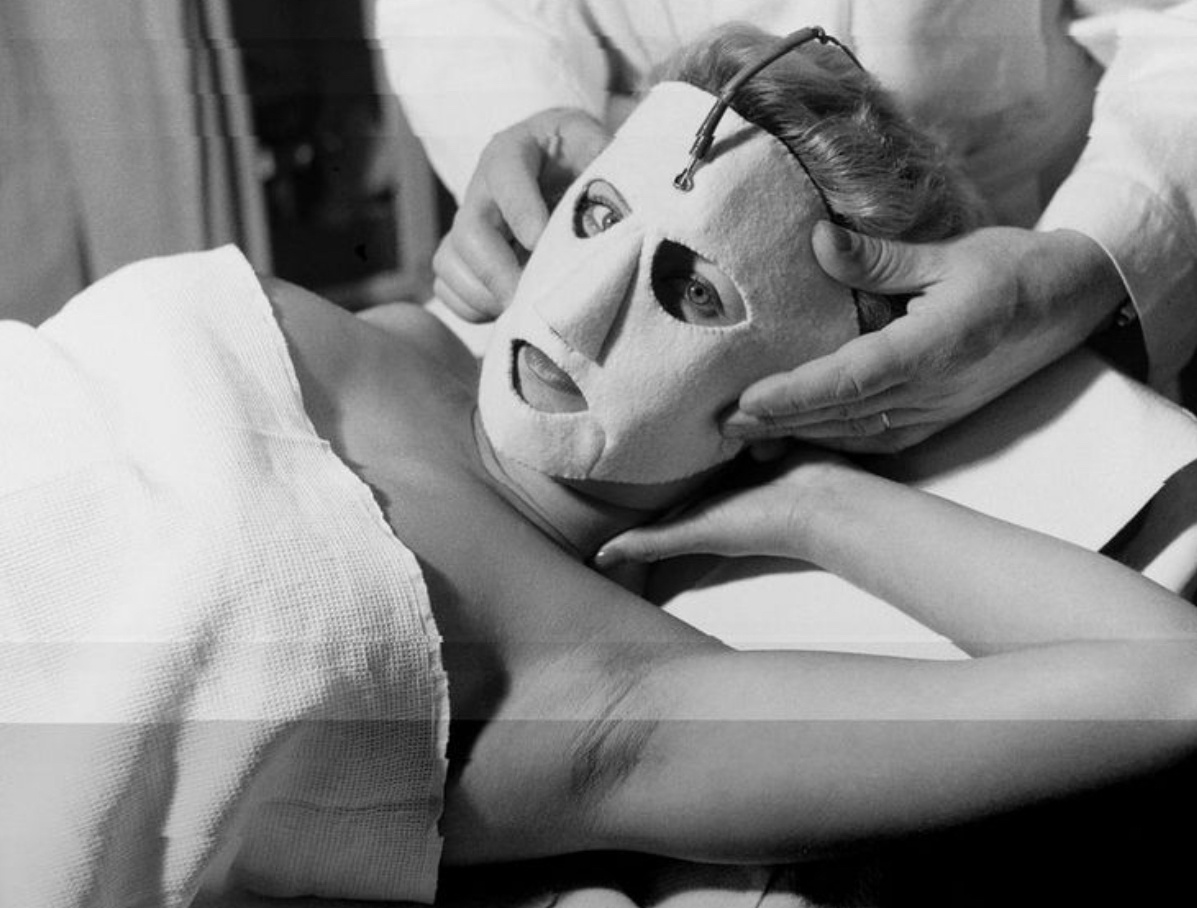 сигурни уивер  в трусики 18 фотографий из прошлого со знаменитостями и без, которые вас удивят или  порадуют | Farakicks | Дзен