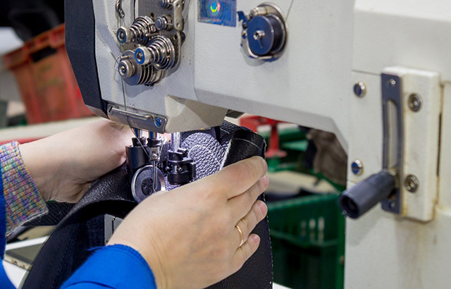 Тверская область в тройке лидеров по выпуску одежды