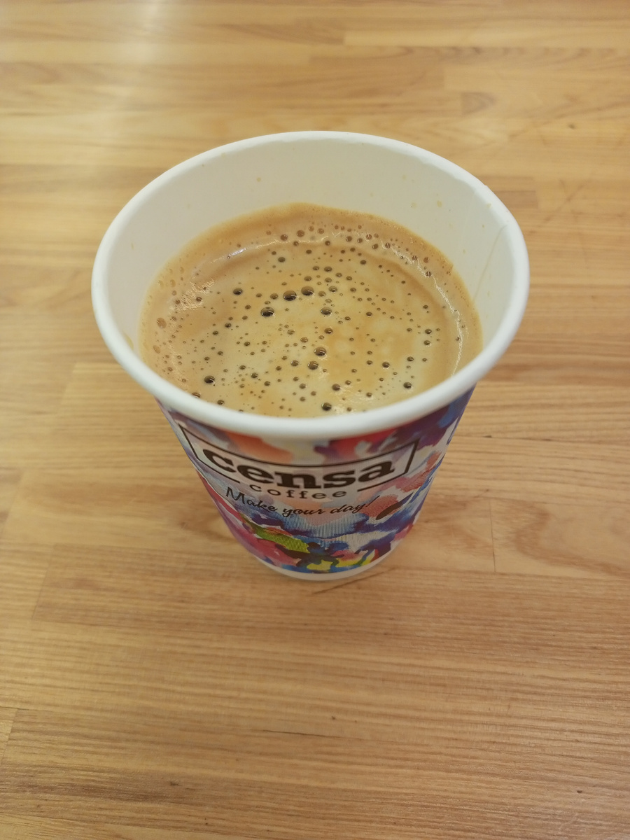 Я ответственен даже за этот кофе. Это я выбрал американо, а не капучино))) 