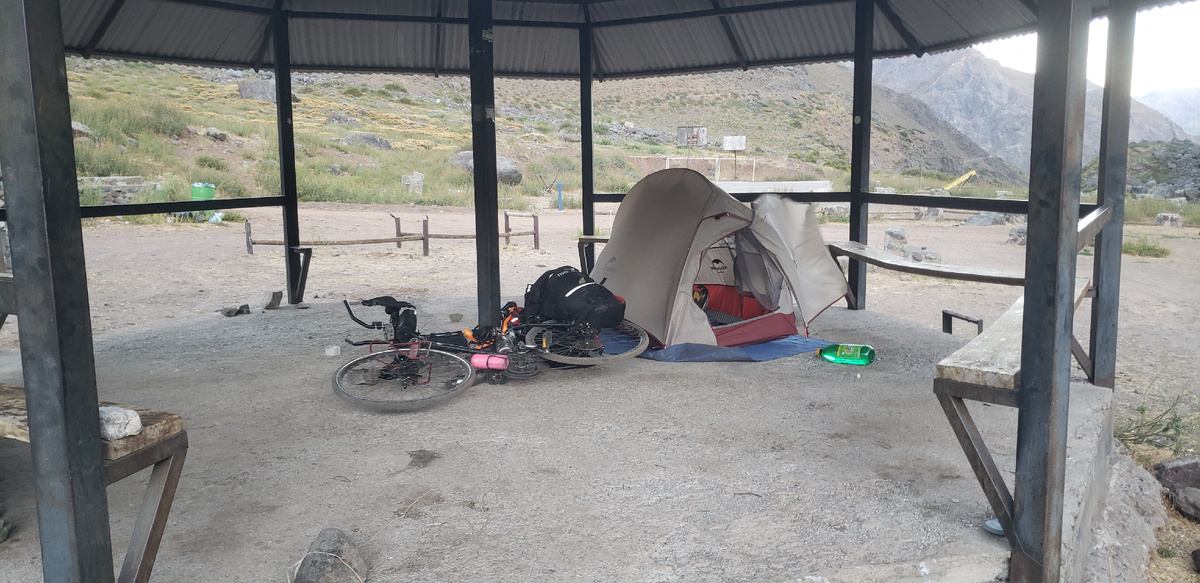 Так и живем