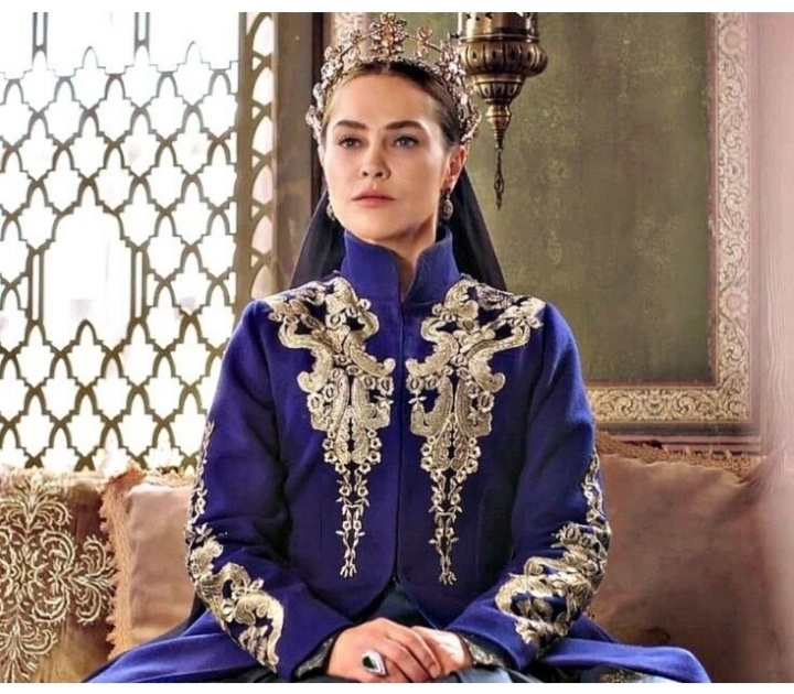                                 Сафие султан 