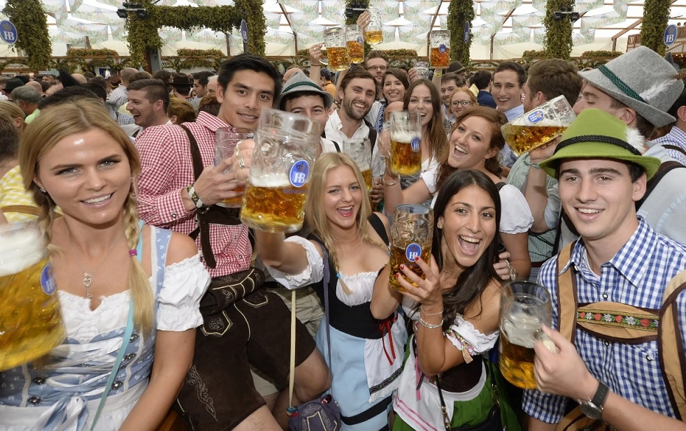 Праздник Oktoberfest в Баварии (из сети)