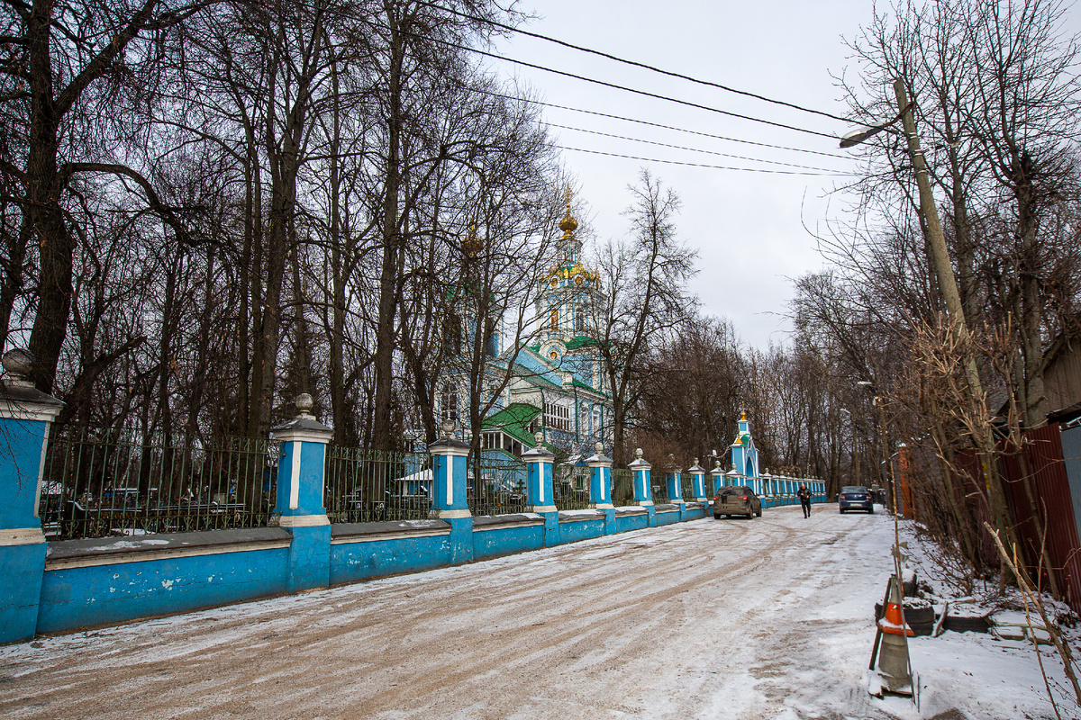 Николо-Архангельская церковь. Бывшее село Никольское-Архангельское, ныне микрорайон Салтыковка города Балашиха. Московская область. Фото автора статьи 