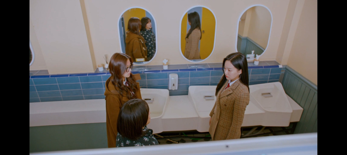 Кадр из дорамы. 