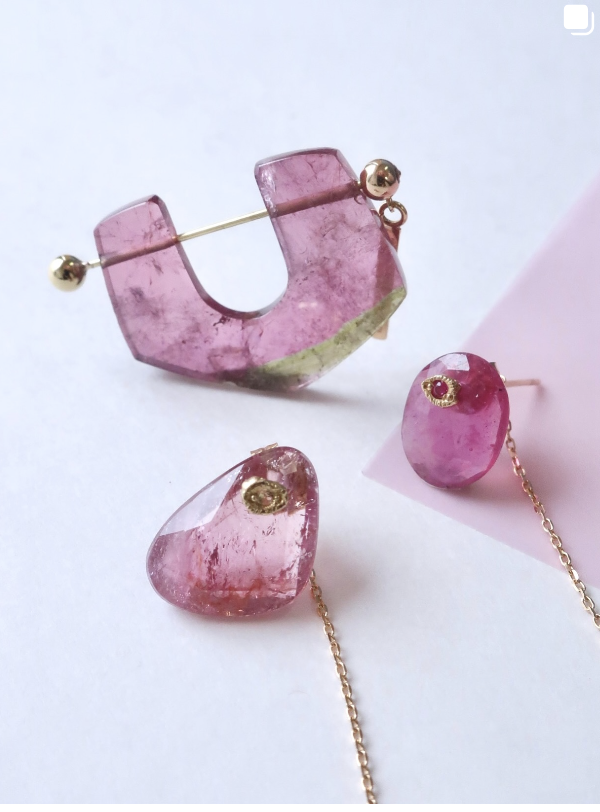 Включения и зональность в турмалине