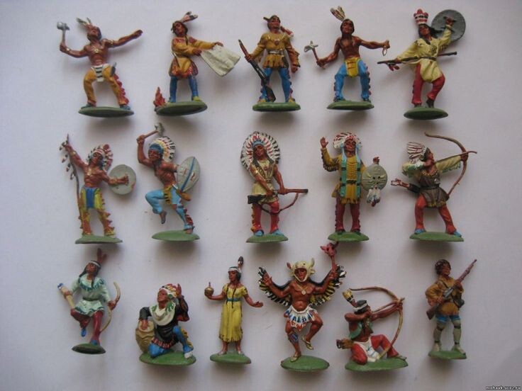 Советские фигурки индейцев