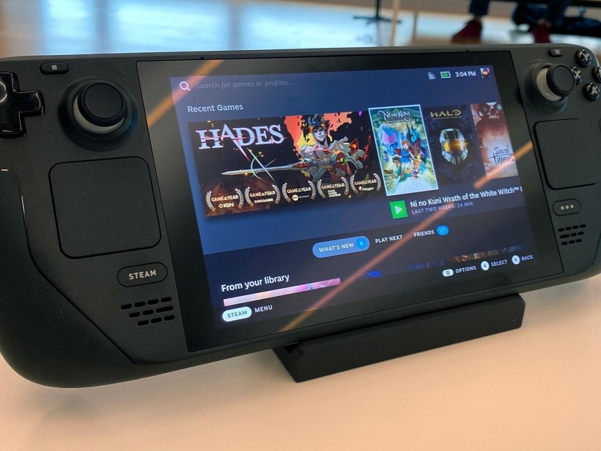    Геймер купил Steam Deck, продав 20 тысяч карточек