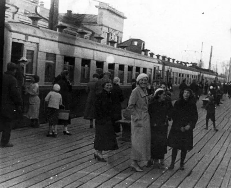На станции Загорск. 30- годы прошлого века