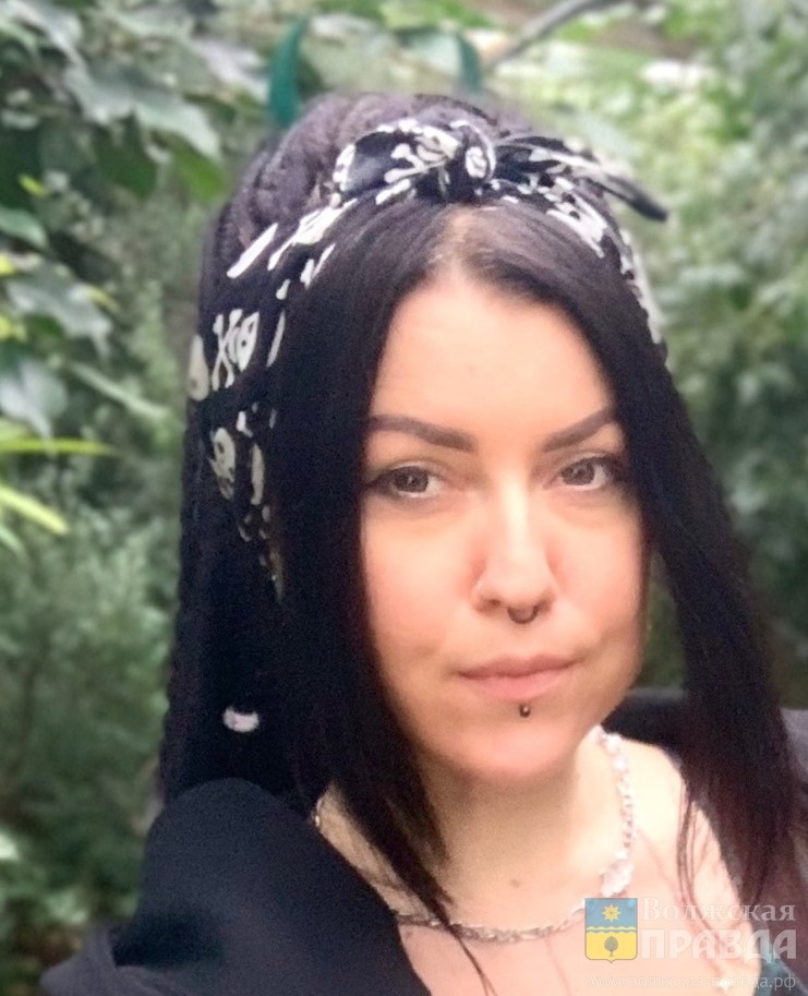 Ирина Лесных, художница📷    Ангел-хранитель для поганки: как волонтёры из Волжского спасали пернатых пациентов в Анапе
