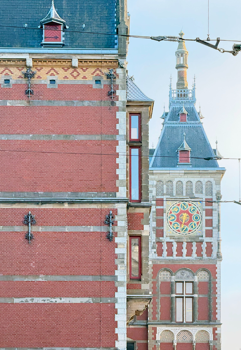 Здание центрального вокзала, Амстердам