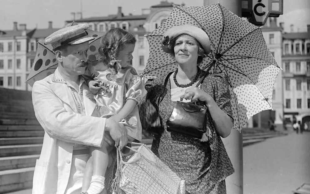 Кадр из фильма "Подкидыш"