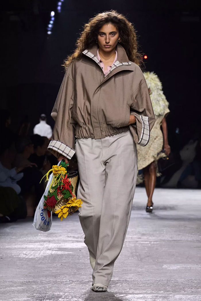 №2. Источник www.specialarabia.com