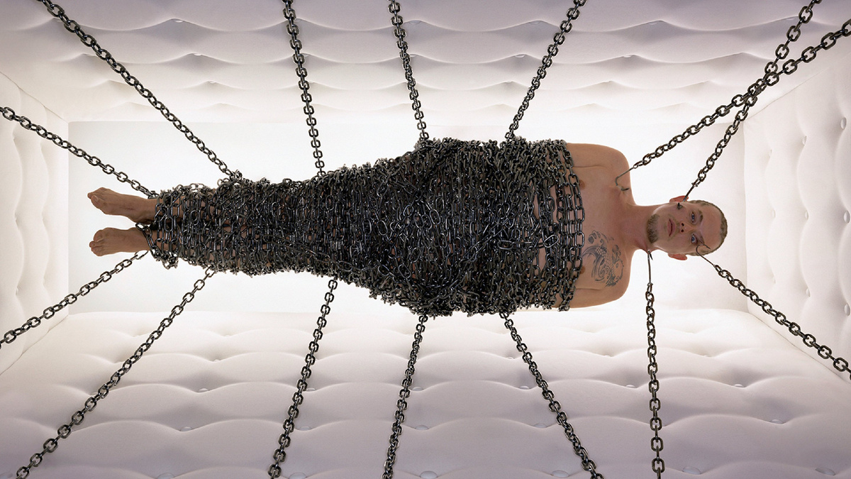 Александр Маккуин в объективе Ника Найта (источник: https://www.showstudio.com/)