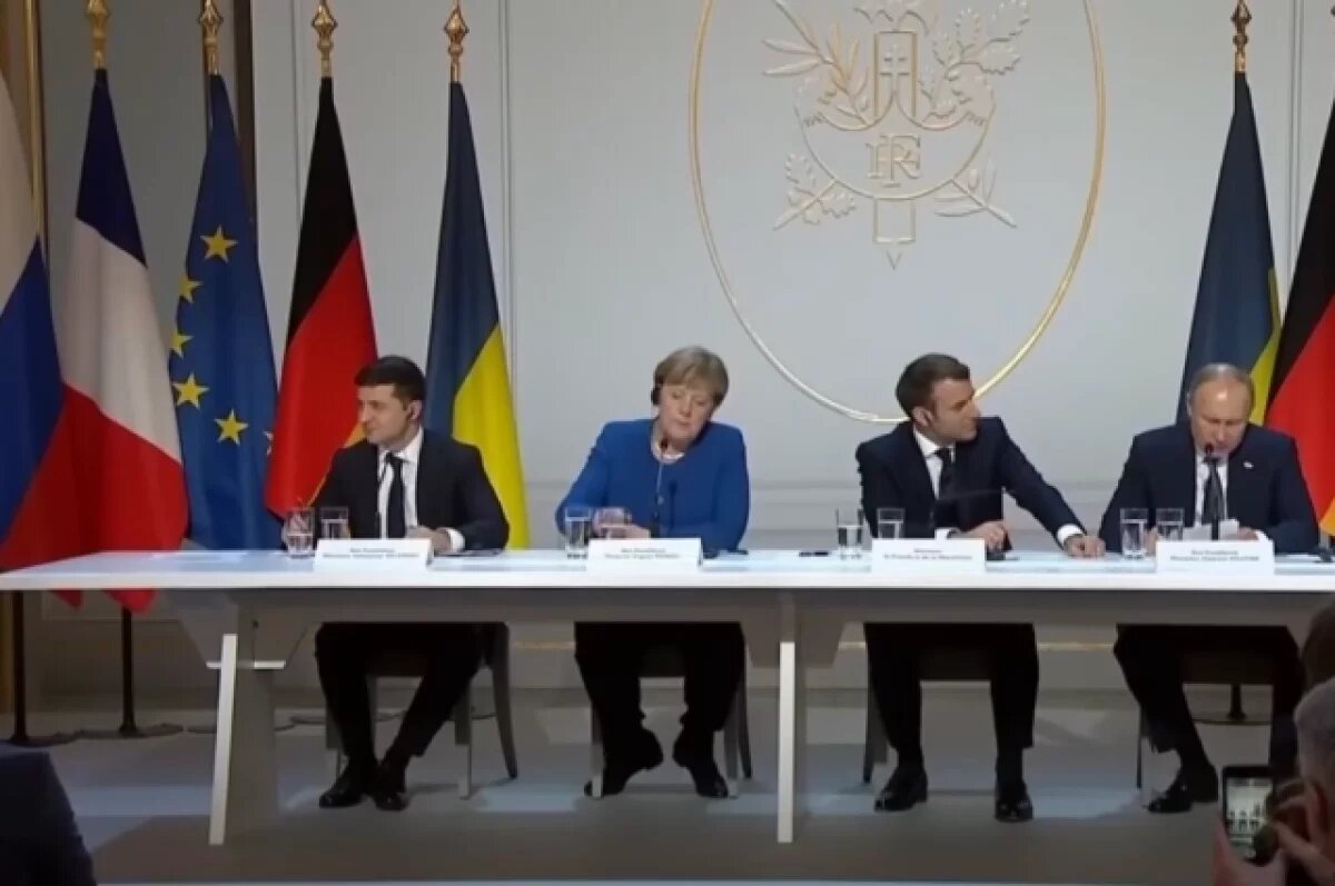    Врач Шуров: на минских переговорах Зеленский «кривляниями» скрывал страх