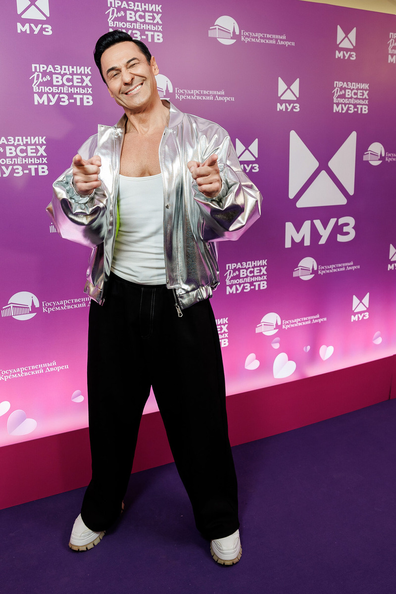 Стас Костюшкин
