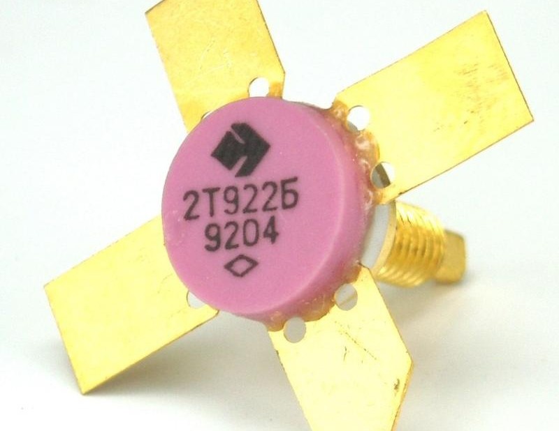 Справочная информация по перечню и количеству содержания драгоценных металлов в изделии: Транзистор 2Т922Б.

Данные взяты из открытых источников: документации к изделию, формуляров, технической литературы, нормативной документации.

Приводится точная масса содержания драгметаллов: золота, серебра, платины и металлов платиновой группы (МПГ) на единицу изделия в граммах.

Золото : 0,0560903

Серебро : 0,0279052

Платина : 0

МПГ : 0