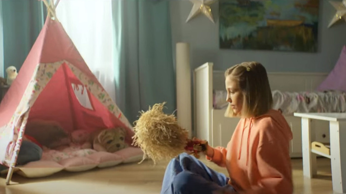 Кузька в городской квартире Наташи.