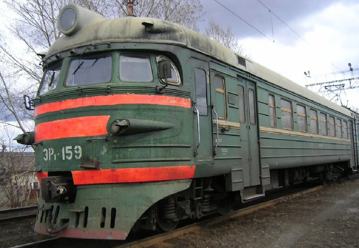 Электропоезд ЭР1