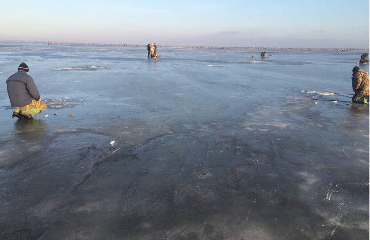 Чп черное море фото Ежегодно тонкий лед становится причиной гибели большого количества людей Восход 