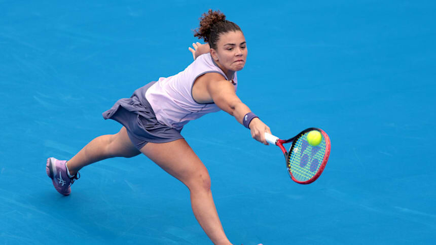 Жасмин Паолини будет очень непросто защитить в Дубае прошлогодний титул (2025 Getty Images)