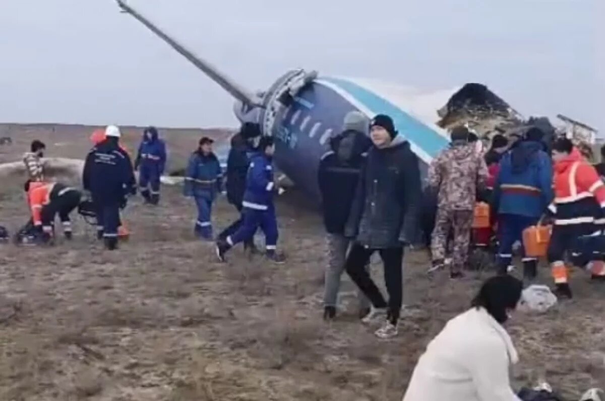    Все выжившие находились в хвосте.