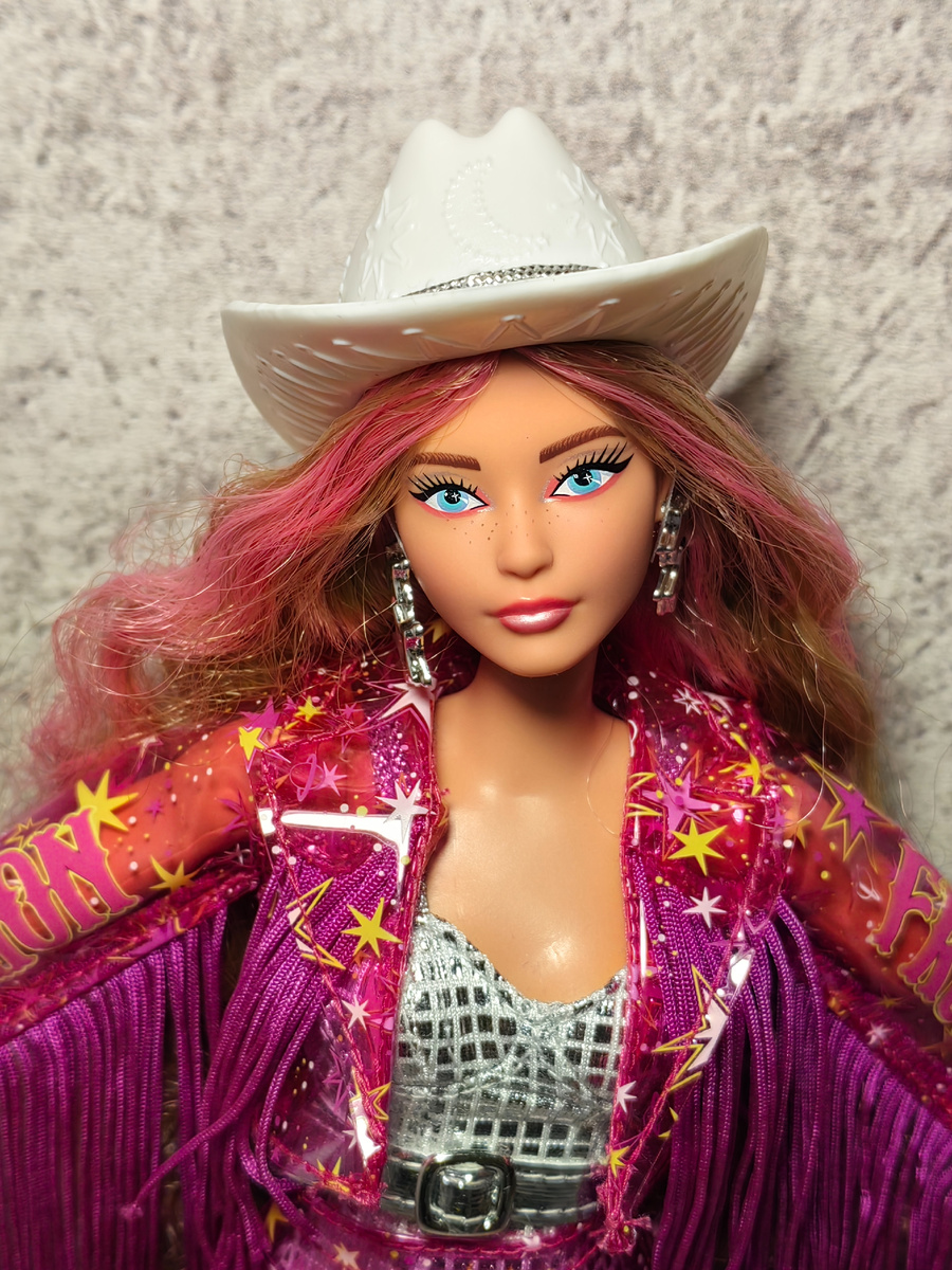 Barbie Fashion Frontier Doll HRM92