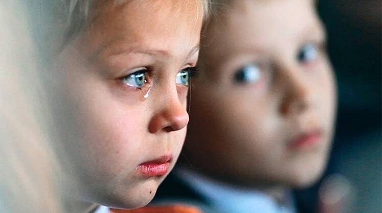     По подсчетам демографов, средний коэффициент рождаемости в мире падает примерно на 1% в год; при сохранении этой тенденции к 2200 году население планеты сократится до 1,8–2,6 млрд человек, а к 2300 году — до 300–500 млн