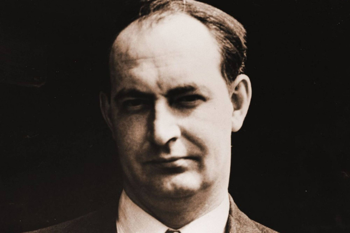    Малколм Сэйер   
Jaguar