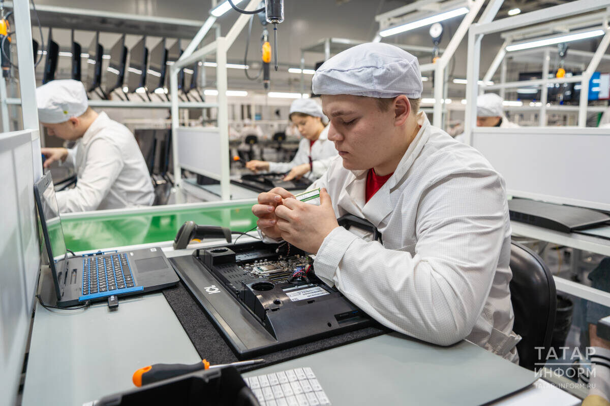 Значительно выросло производство компьютеров, электронных и оптических изделий – плюс 18,5%Фото: © Владимир Васильев / «Татар-информ»