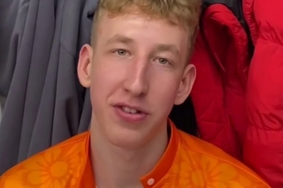    Губернатор Махонин ассистировал пермскому баскетболисту в конкурсе данков