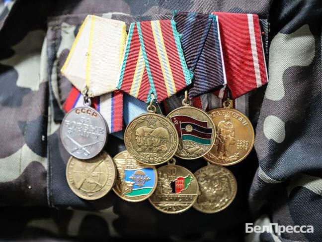 Среди наград – государственная медаль «За боевые заслуги» / Фото: Валерия Шатько