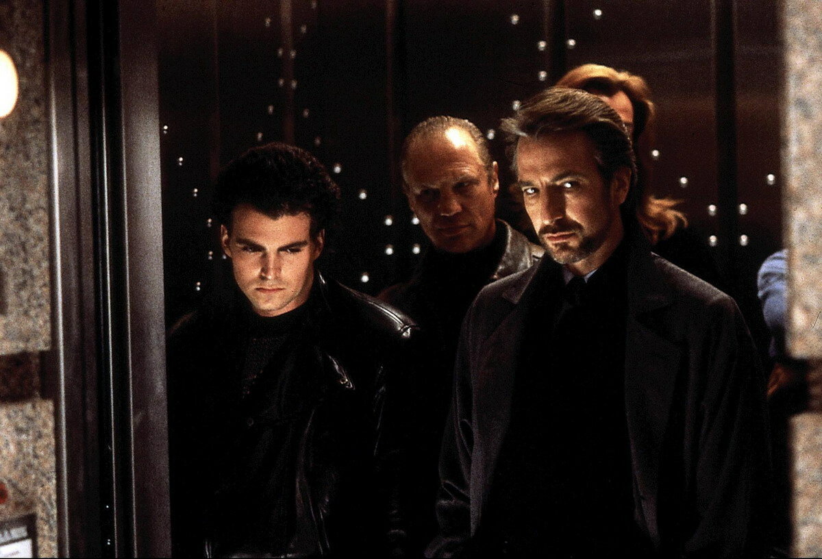 кадры из фильма "Крепкий орешек", фото из открытых источников