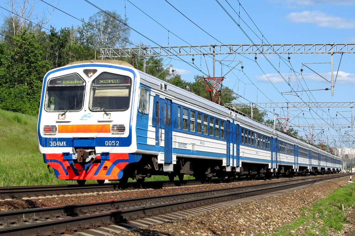 ЭД4МК. Экспресс до Владимира. Фото с сайта RailGallary.ru