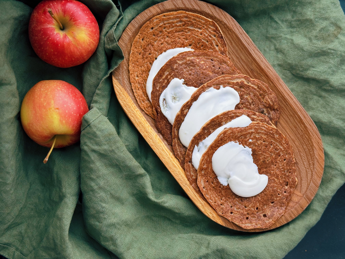 Веганские яблочные блинчики