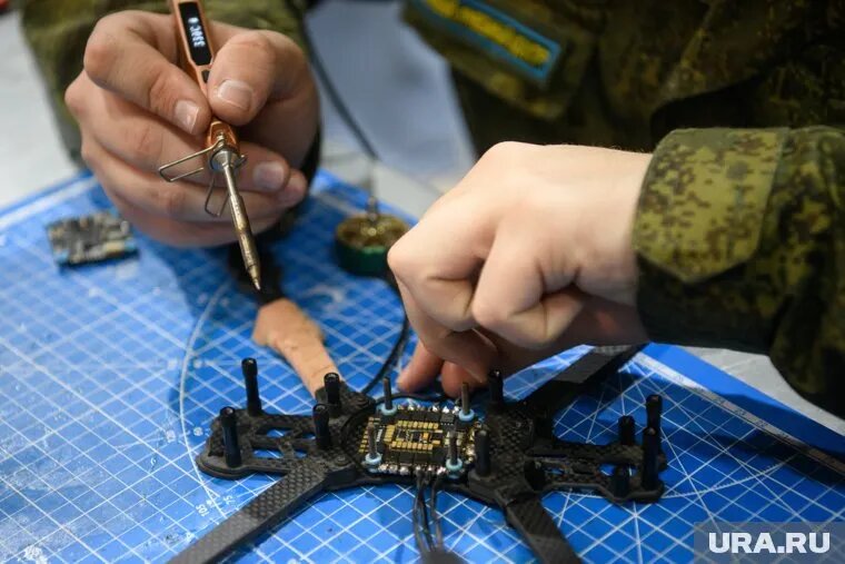 Российские инженеры создают уникальные беспилотники, используя в разработке современные технологии. Фото: Илья Московец © URA.RU