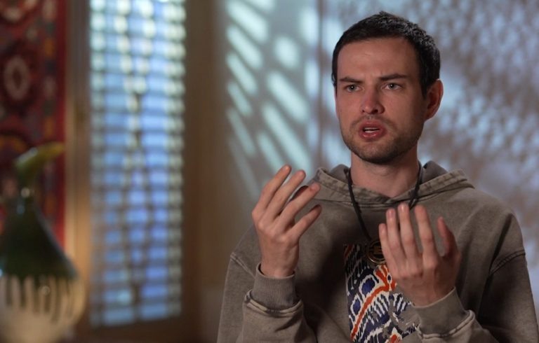    Оренбуржец устроил драку в шоу «Выжить в Самарканде. Игра сезонов» Оренбуржье