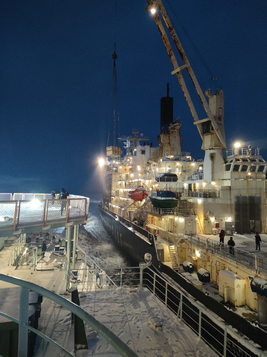 Специалисты ОСК впервые выполнили уникальные работы на атомных ледоколах в акватории Северного морского пути 