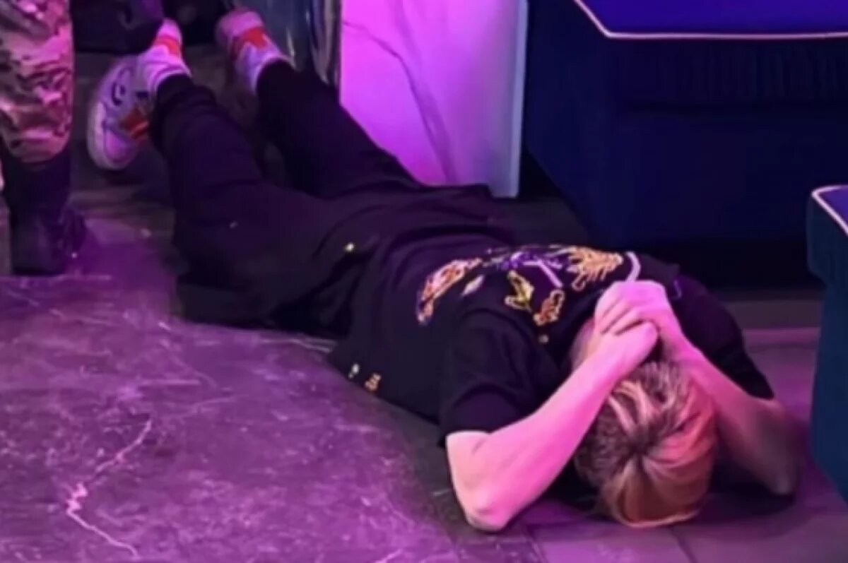    Видео: полиция нагрянула в китайский бордель на Васильевском острове