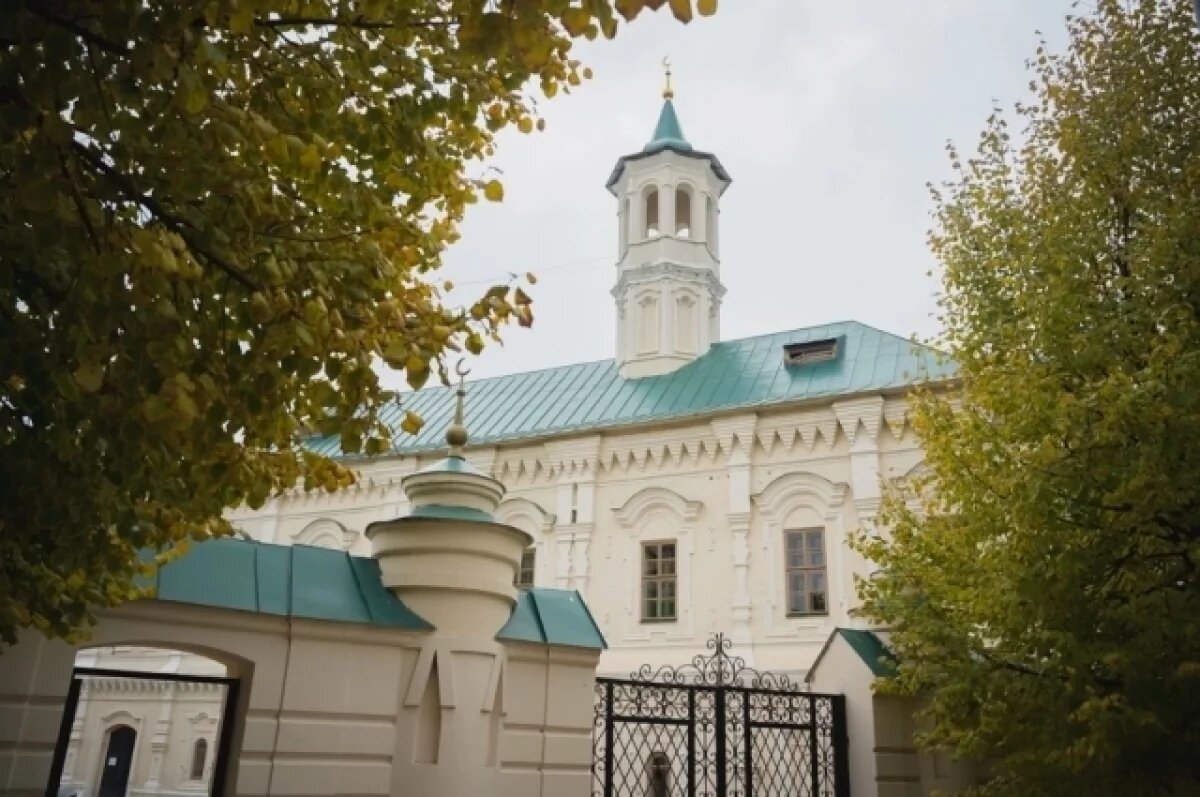    На время Рамадана мечети переполнены прихожанами