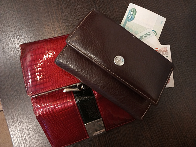 Кому с начала года зарплаты повысили, а кому срезали в Тверской области