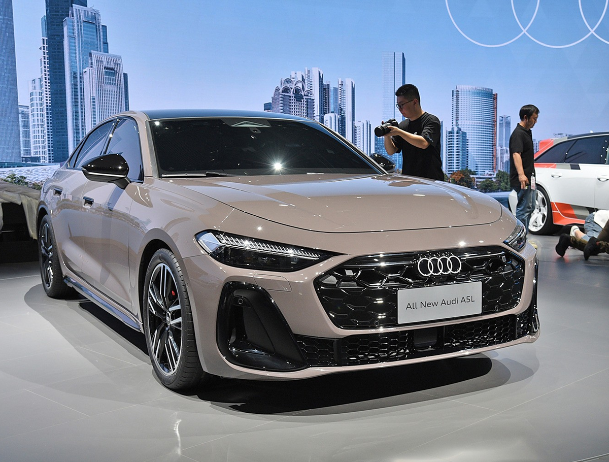 Компания пытается увеличить объем продаж выпуском удлиненных версий для китайского рынка