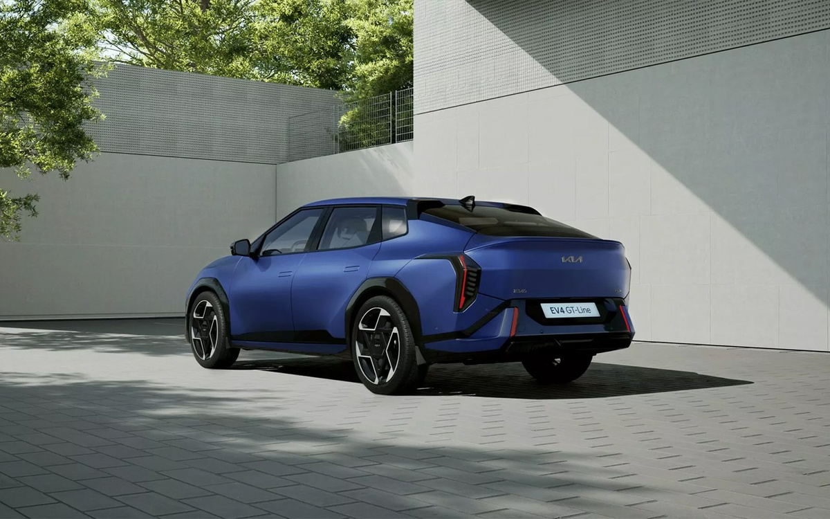 Kia📷Kia EV4