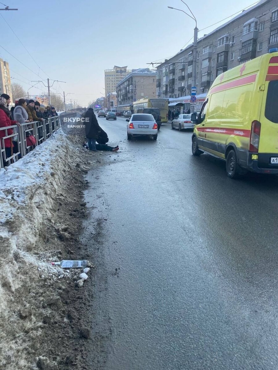    Сбили мужчину на Ленина. Источник: "В курсе 22"