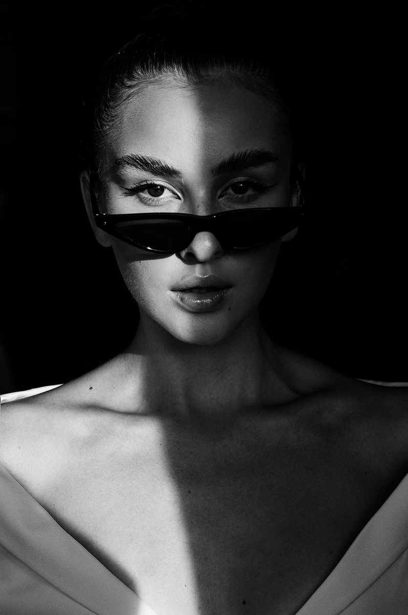 Martin Krystynek. Romana - Leica M11 + Summicron-M 50 f/2 (V) - 1/350 sec, aperture 8, ISO 200