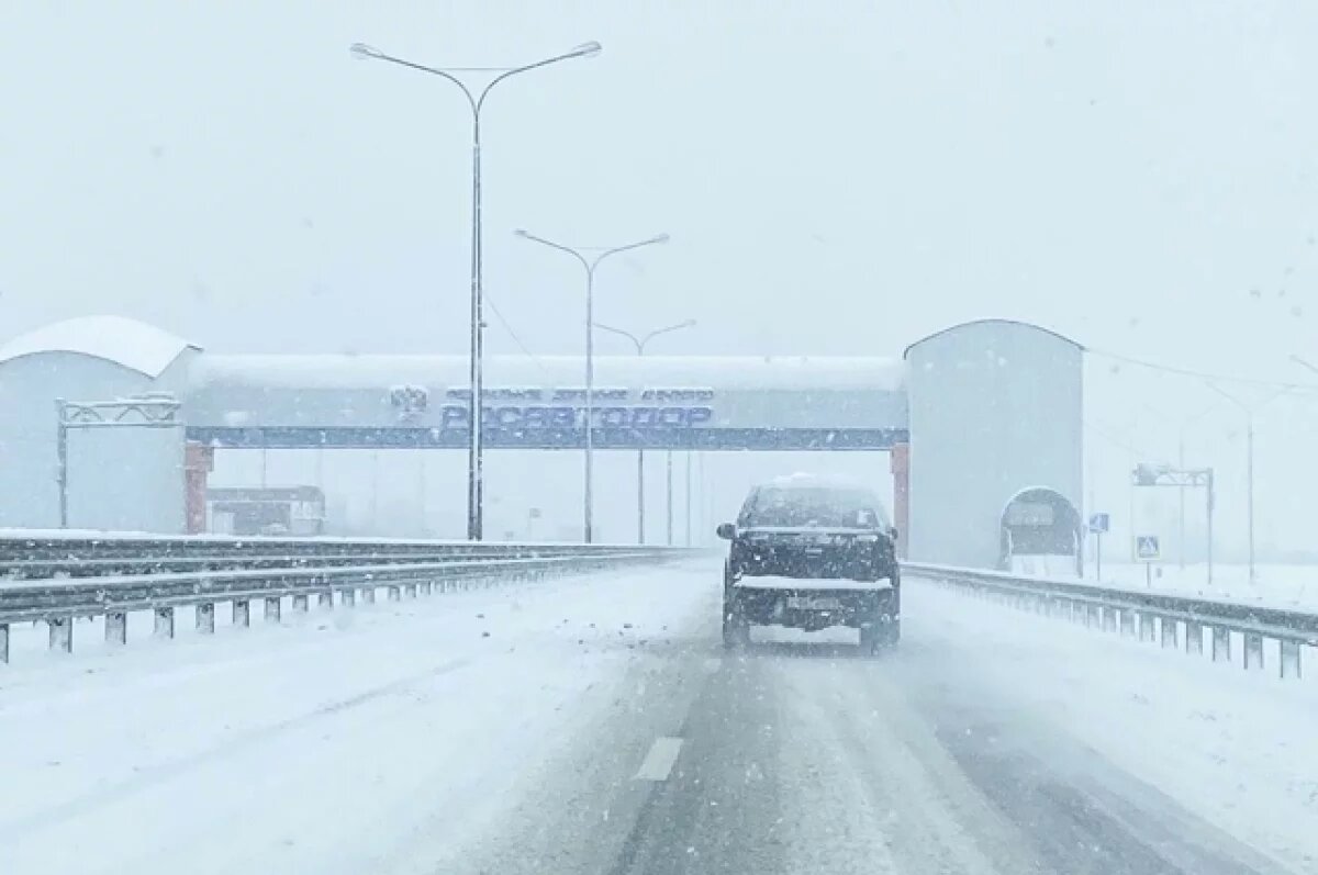    Городские службы по уборке снега продолжают круглосуточное дежурство