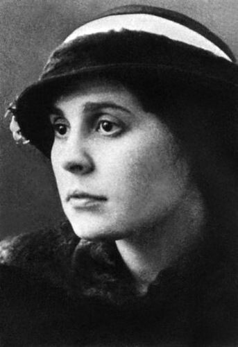 Лиля Брик (в девичестве Каган) в молодости