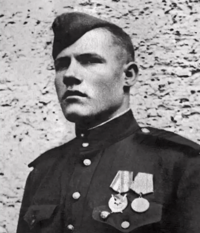 Михаил Егоров. Листайте