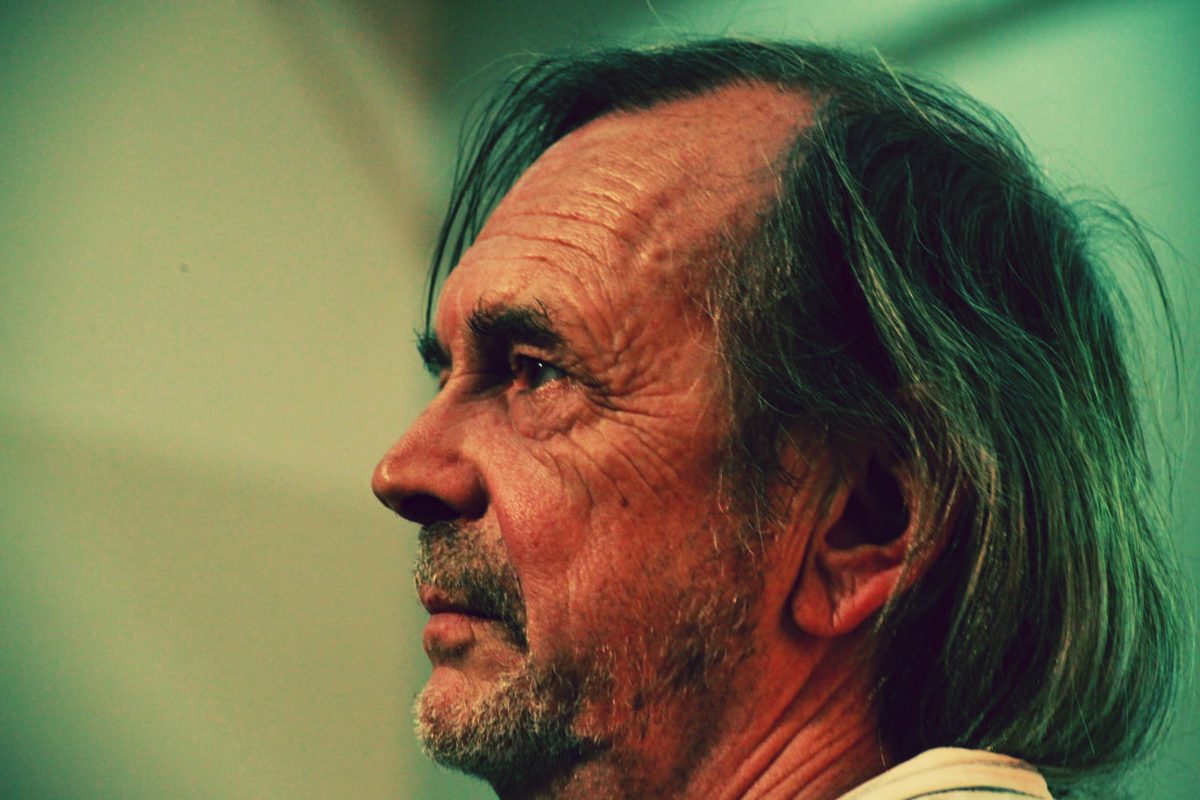 Эндрю Пикеринг — британский социолог, философ и историк науки в Университете Эксетера