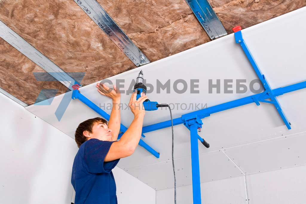 Установка потолка из гипсокартона